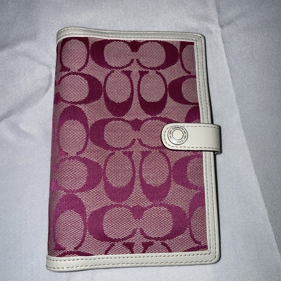 Coach Handbags - Vintage Coach Pink Canvas White Leather Planner Agenda Notebook Cover Y2K NWT
